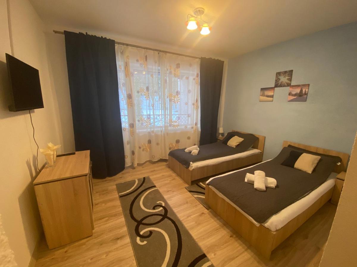 Guest House Zoreni Mociu Exterior photo