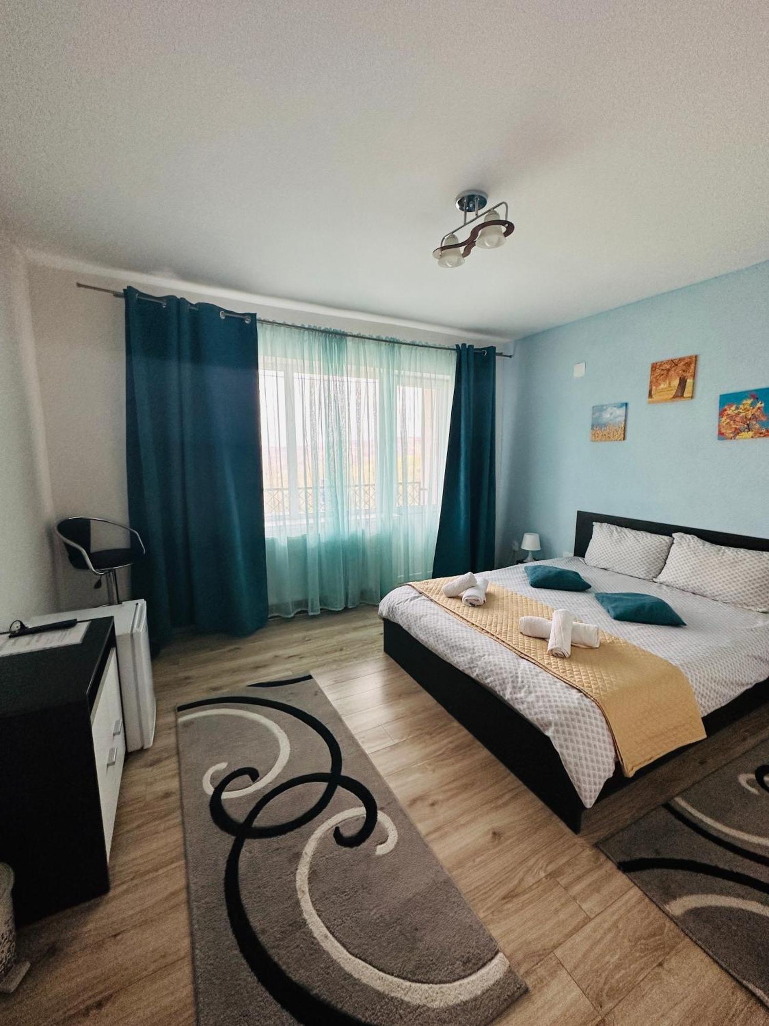Guest House Zoreni Mociu Exterior photo